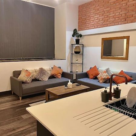 Cityzenretreat - Mezzanine Apartment Sleeps 4 Sheffield City Centre Esterno foto
