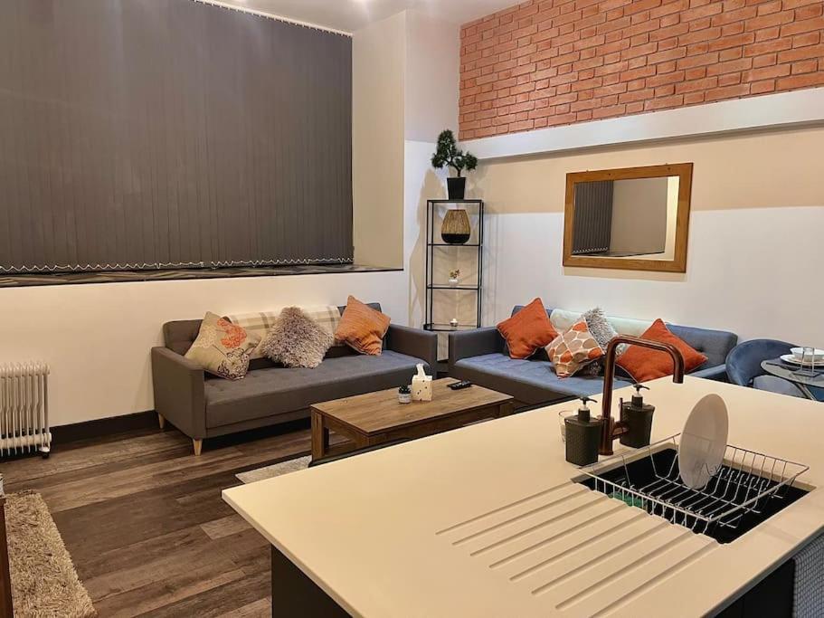 Cityzenretreat - Mezzanine Apartment Sleeps 4 Sheffield City Centre Esterno foto