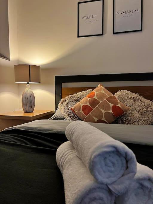 Cityzenretreat - Mezzanine Apartment Sleeps 4 Sheffield City Centre Esterno foto